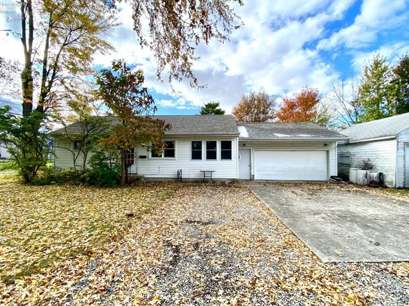 133 Summit Rear St, Fostoria, OH 44830