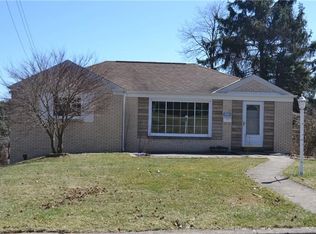 2435 Red Oak Dr, Pittsburgh, PA 15220