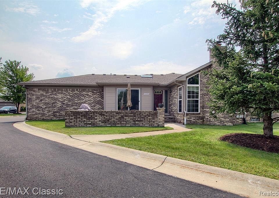 1st image of 11154 Pine Ct