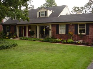 12 Schultz Rd, Saint Louis, MO 63122