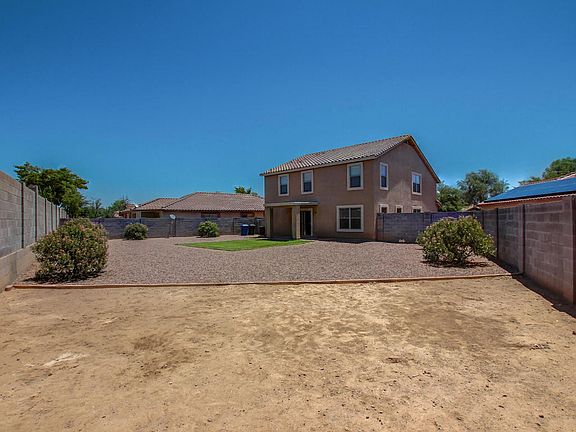 5th image of 15326 W Cameron Cir