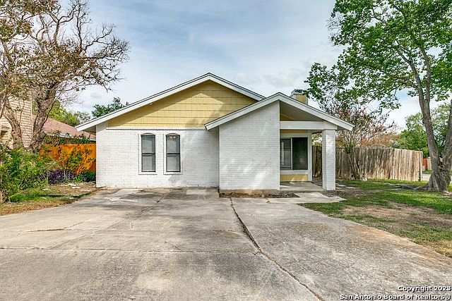 Zillow converse outlet tx