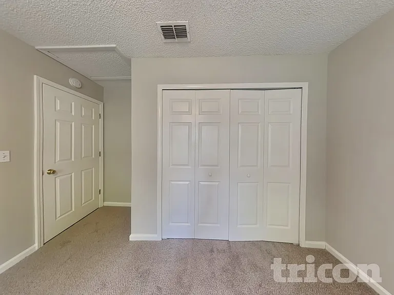 3099 Wavering Ln — Photo 11