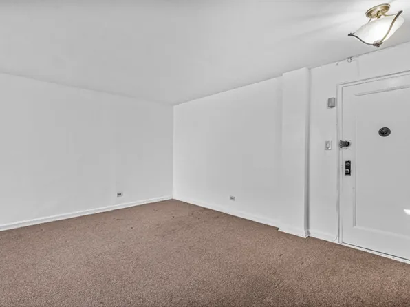 67-30 Clyde Street image 3 of 11