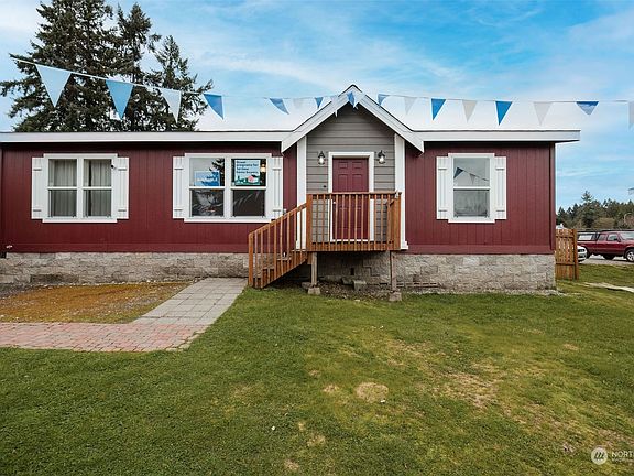 3rd image of 2535 70th Avenue SW #13