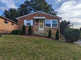 322 E Cassell Ave, Barberton, OH