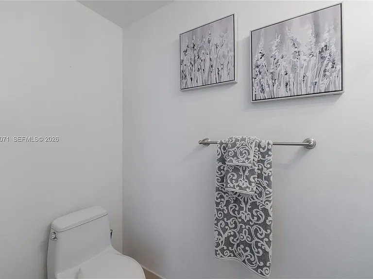 6515 Collins Ave #1405 — Photo 23