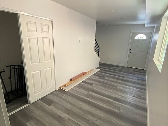 3rd image of 535 W 84th St