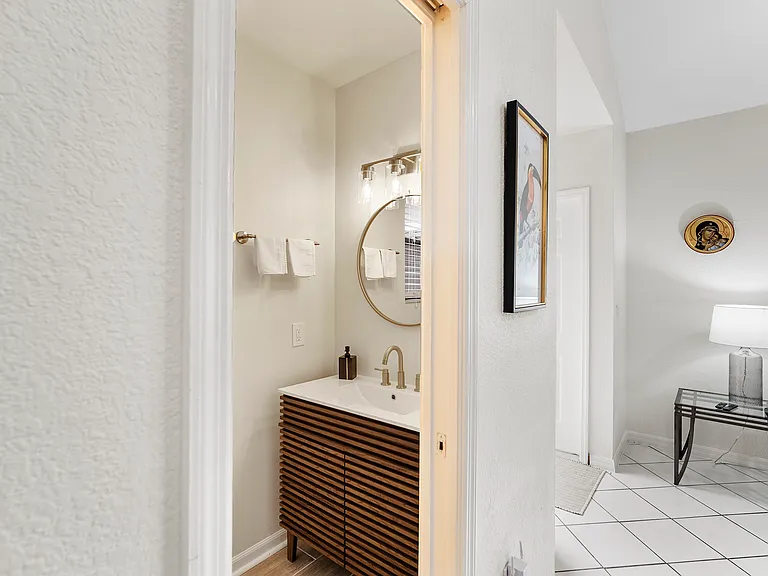 61 Emerald Woods Dr #D2 — Photo 23