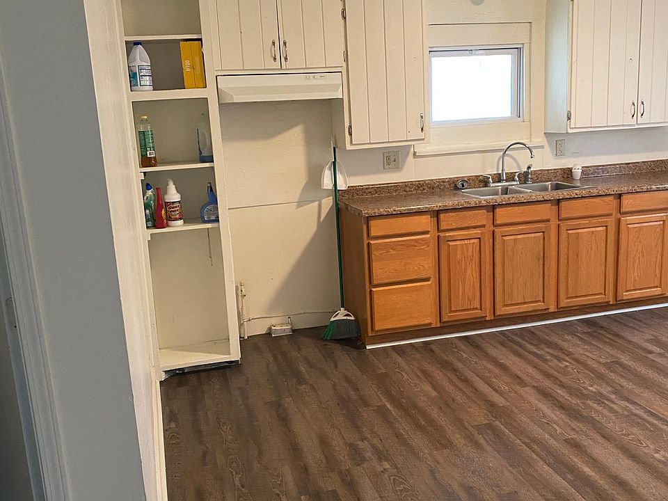 1st image of 1226 S Broadway St #1