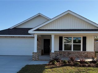 12587 Ellens Cove Dr S, Grand Bay, AL 36541