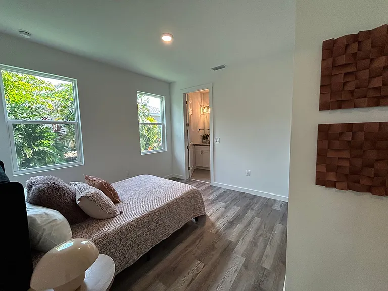 9 NW 13th Ave — Photo 10