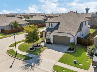 1408 Gelding Dr, Aubrey, TX 76227