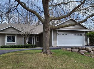 4374 Capricorn Ct, Eagan, MN 55123