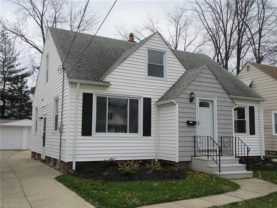 1st image of 25650 Farringdon Ave