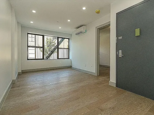 139 Marcus Garvey Blvd #3A, Brooklyn, NY 11206