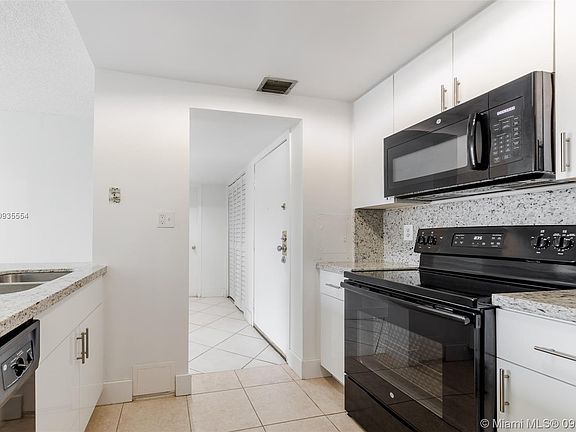 5th image of 10500 SW 108th Ave APT B110