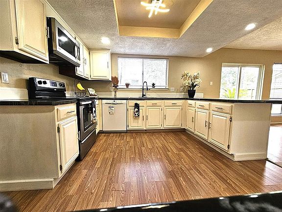 4th image of 8622 Quail Burg Ln