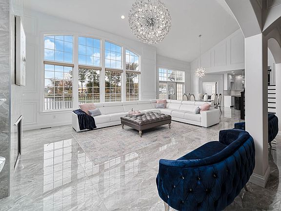 5th image of 18256 Forest Glade Dr