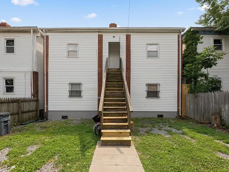 566 Newcomb St SE #3 — Photo 7