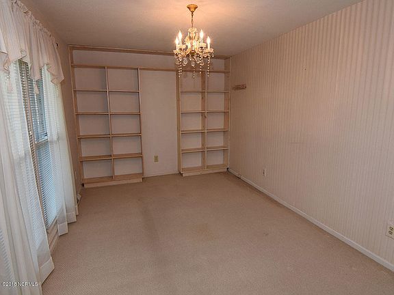 3rd image of 4829 Sandy Ct