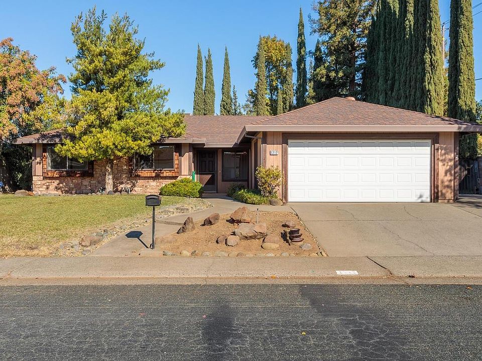 1st image of 1717 Meadowlark Way