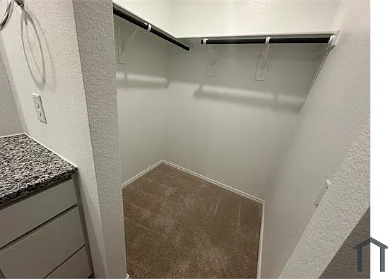 1420 Silver Oak Ln — Photo 15