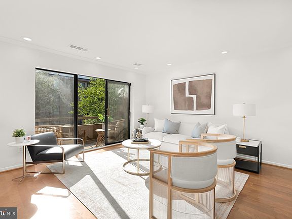 4th image of 3109 Hawthorne Dr NE #3109