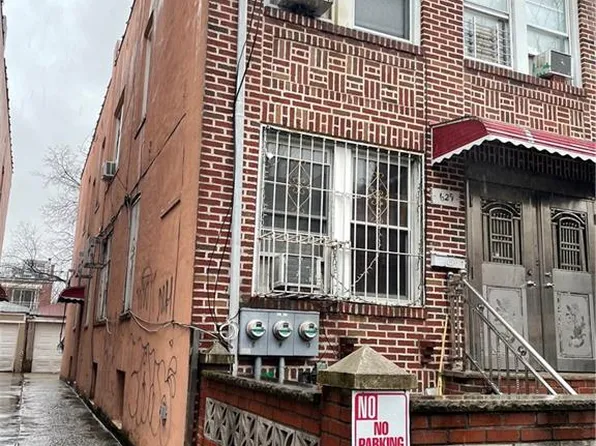 629 40th St, Brooklyn, NY 11232