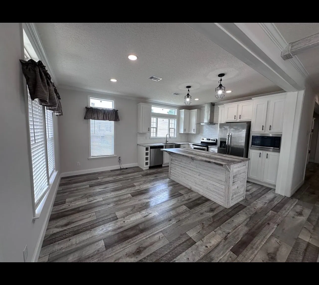 3 bed, 1456 sqft, $1,500 — Photo 2