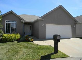 3320 SW Ventana Rd, Topeka, KS 66614