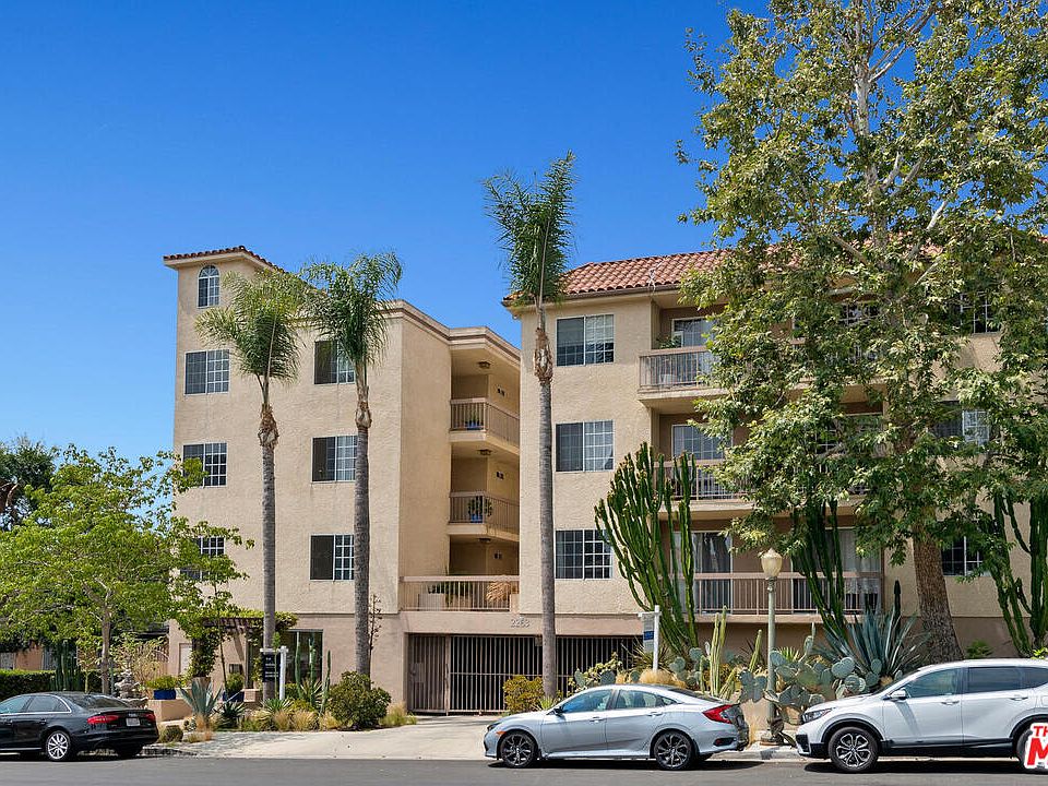 1st image of 2263 Fox Hills Dr APT 204