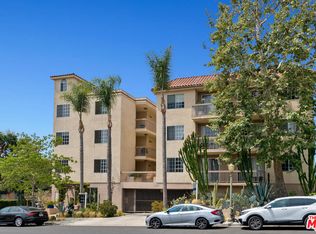 2263 Fox Hills Dr APT 204, Los Angeles, CA 90064