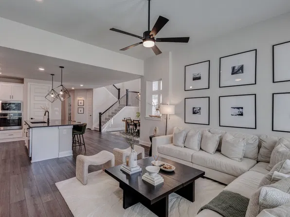 4029 Crepe Myrtle St, Aubrey, TX 76227