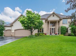 1030 W Cove Ln, Mound, MN 55364