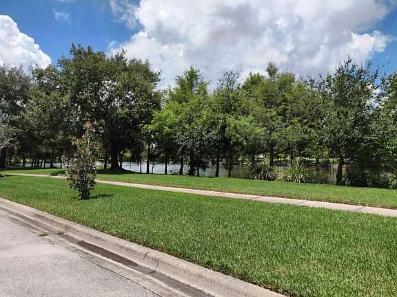 4th image of 2450 SE Santos Dr