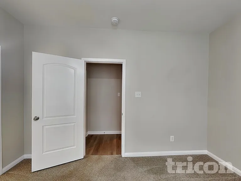 135 Houston Pl — Photo 10