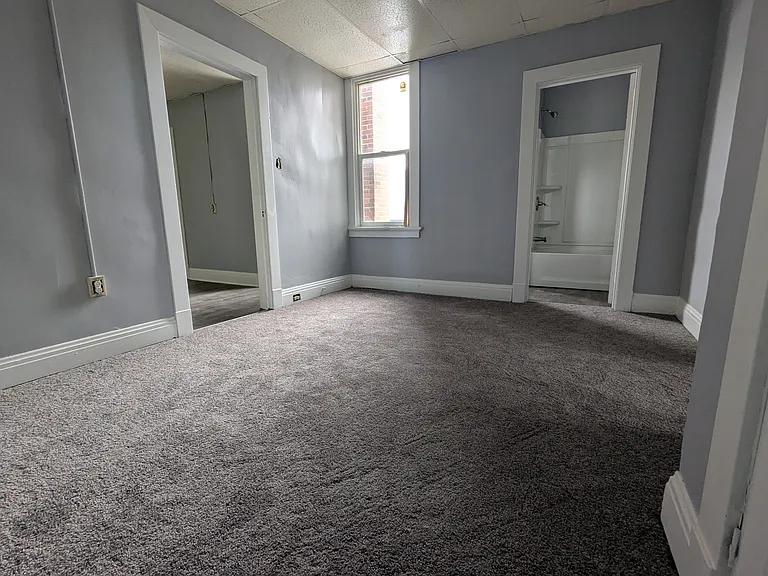 321 S Main St #7 — Photo 4