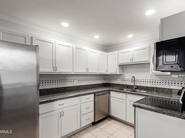 3230 E PINCHOT Avenue #26, Phoenix, AZ 85018