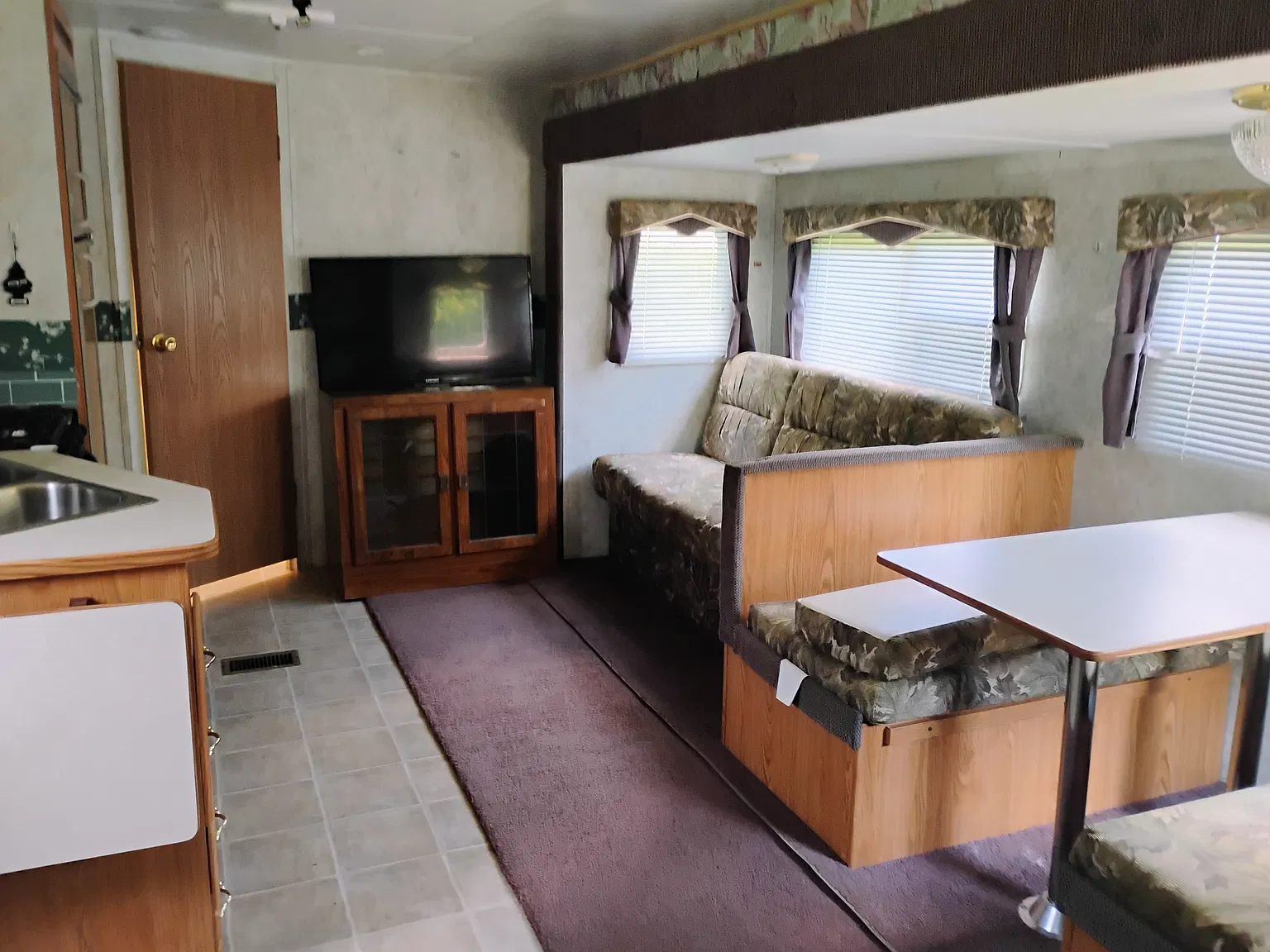 1 bed, $425 — Photo 2