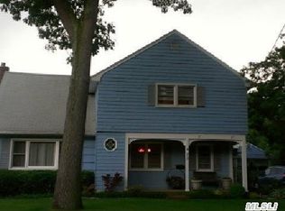 73 Richard Ave, Merrick, NY 11566