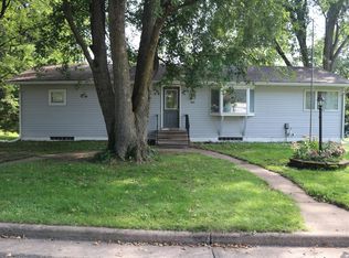 720 Larcom St, Hammond, WI 54015