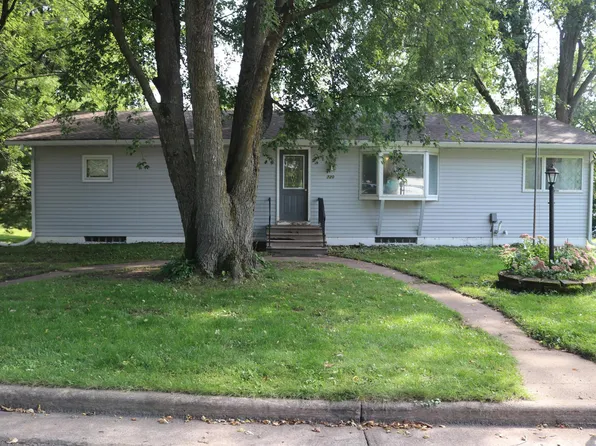 720 Larcom St, Hammond, WI 54015