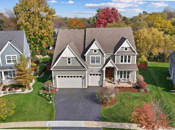 820 Waterford Cut, Crystal Lake, IL 60014