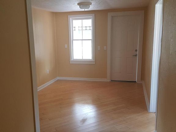 3rd image of 20814 W Pennsylvania Ave #1