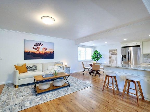4th image of 14225 Lora Dr APT 18