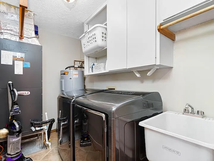 3805 W Empedrado St — Photo 17