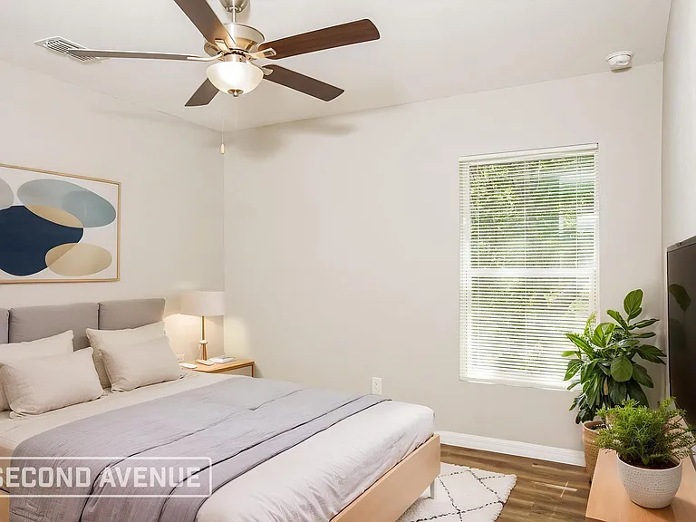 17424 Poston Ave — Photo 5
