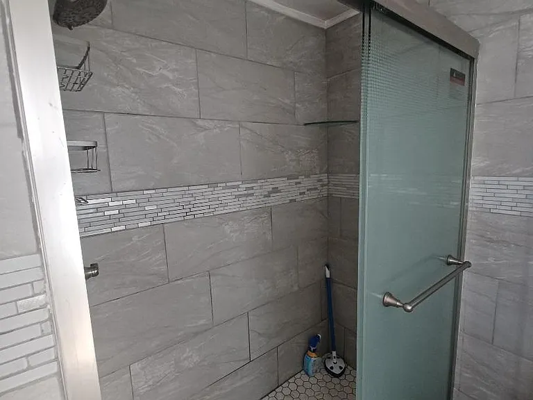 137 Highland Ave — Photo 8