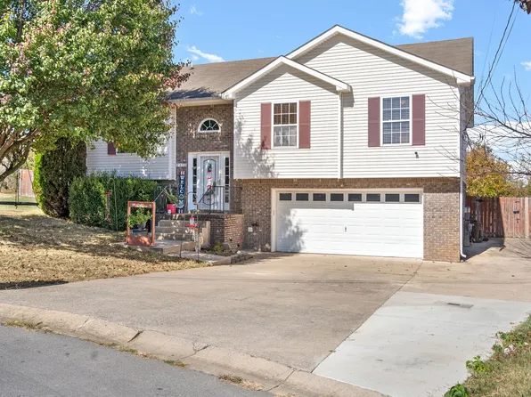 2612 Sugarhill Ct, Clarksville, TN 37040